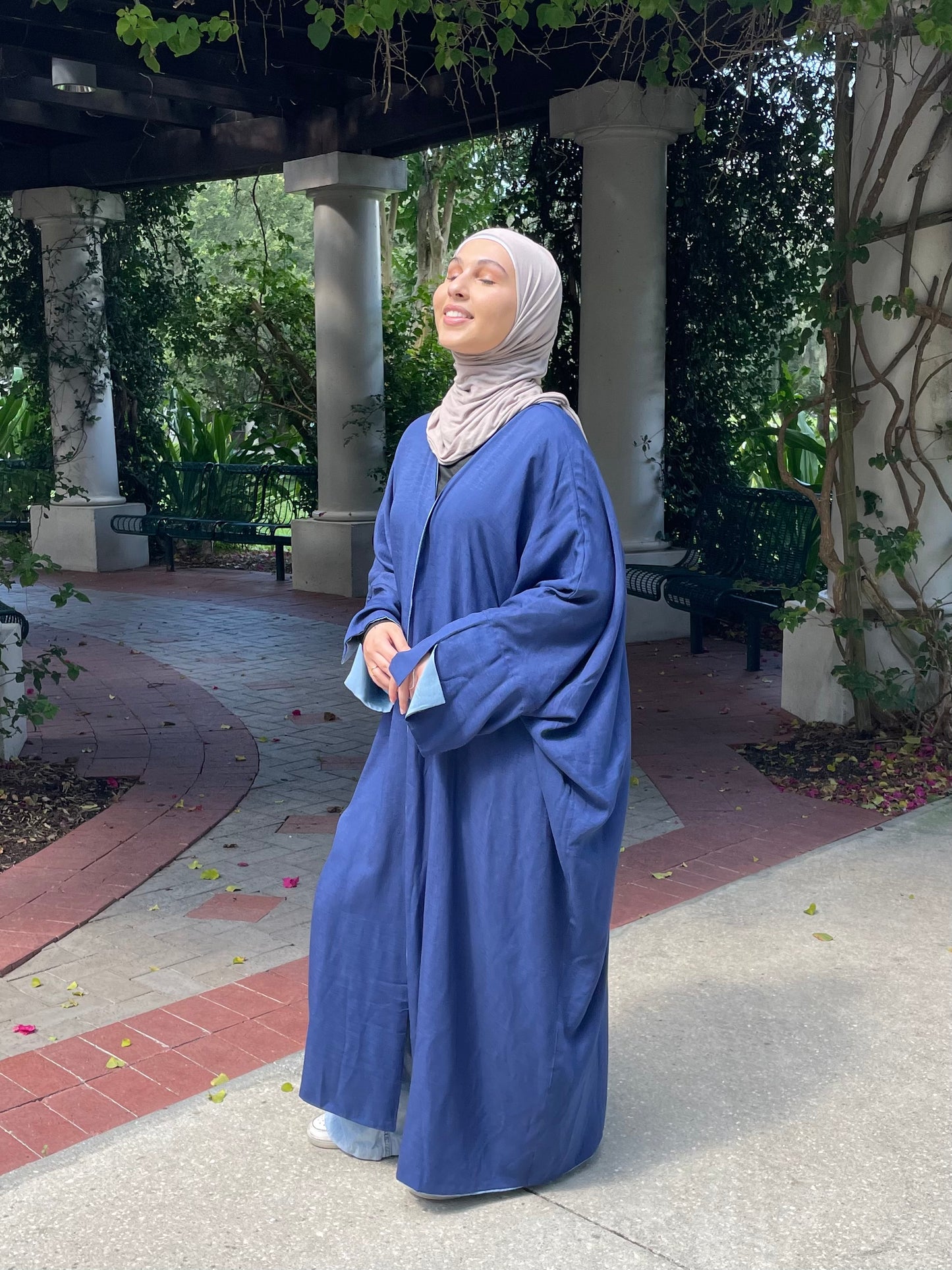 Blue reversible abaya